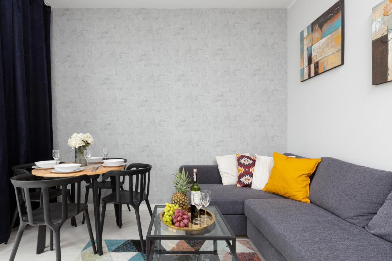 Business Center Apartments Warsaw Wola By Noclegi Renters Εξωτερικό φωτογραφία