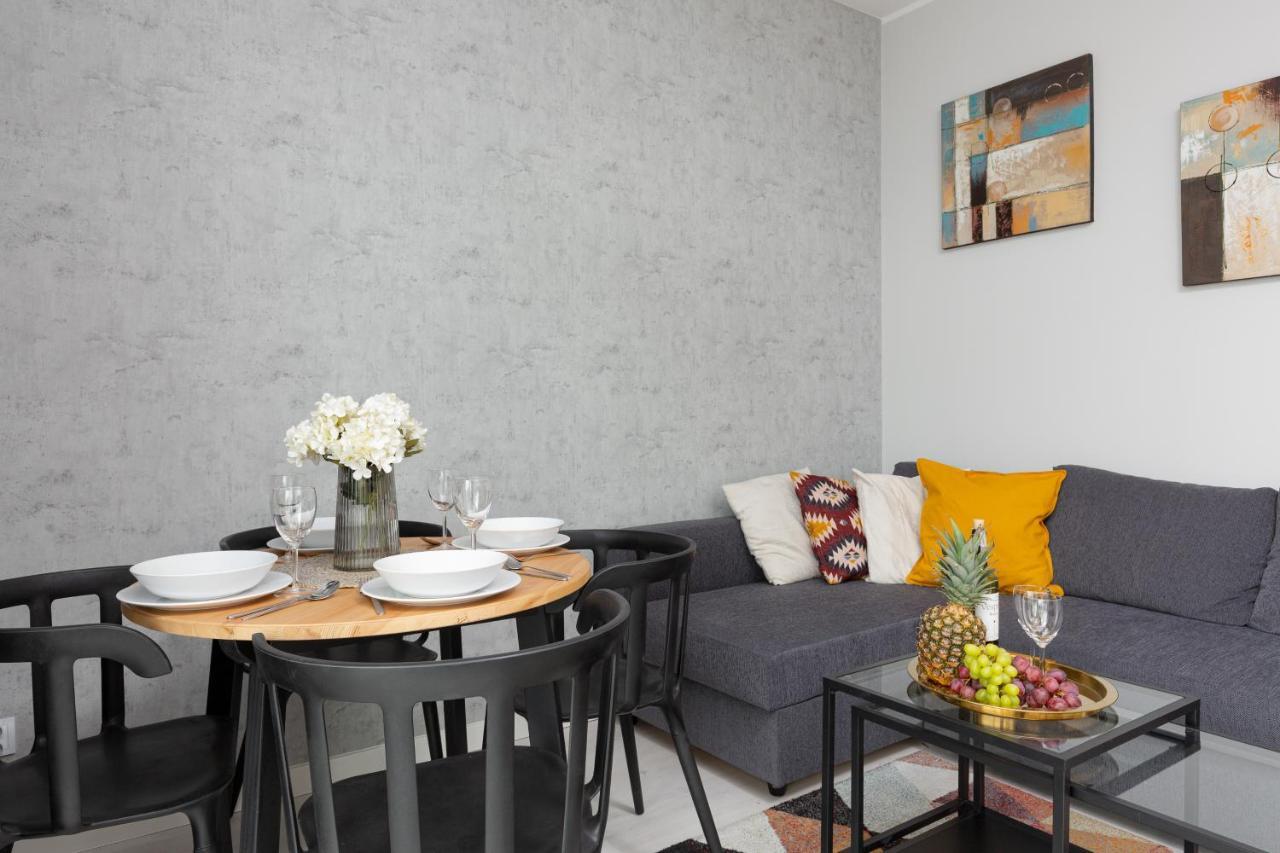 Business Center Apartments Warsaw Wola By Noclegi Renters Εξωτερικό φωτογραφία