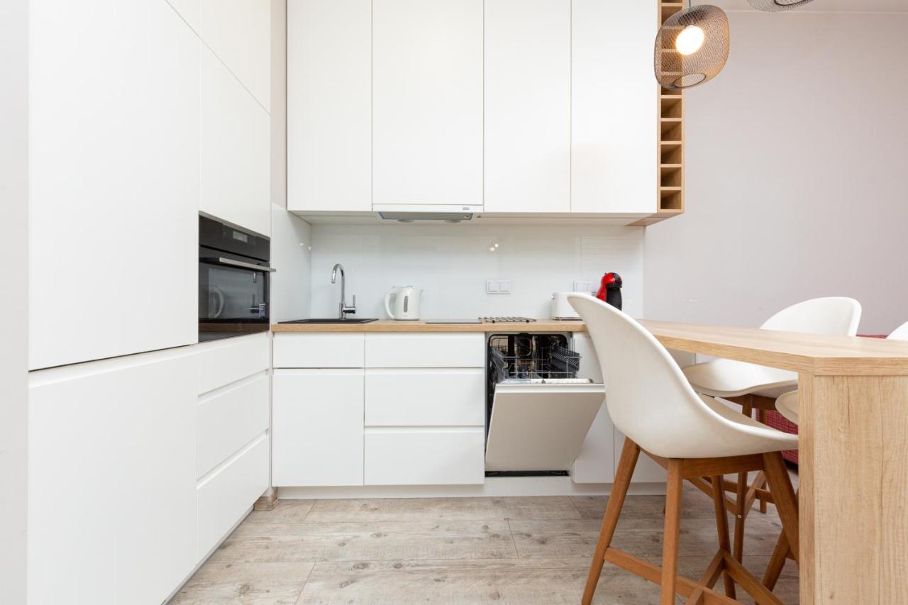 Business Center Apartments Warsaw Wola By Noclegi Renters Εξωτερικό φωτογραφία