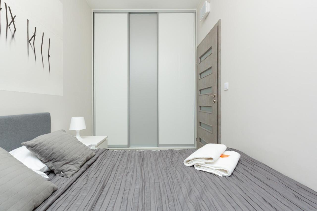 Business Center Apartments Warsaw Wola By Noclegi Renters Εξωτερικό φωτογραφία