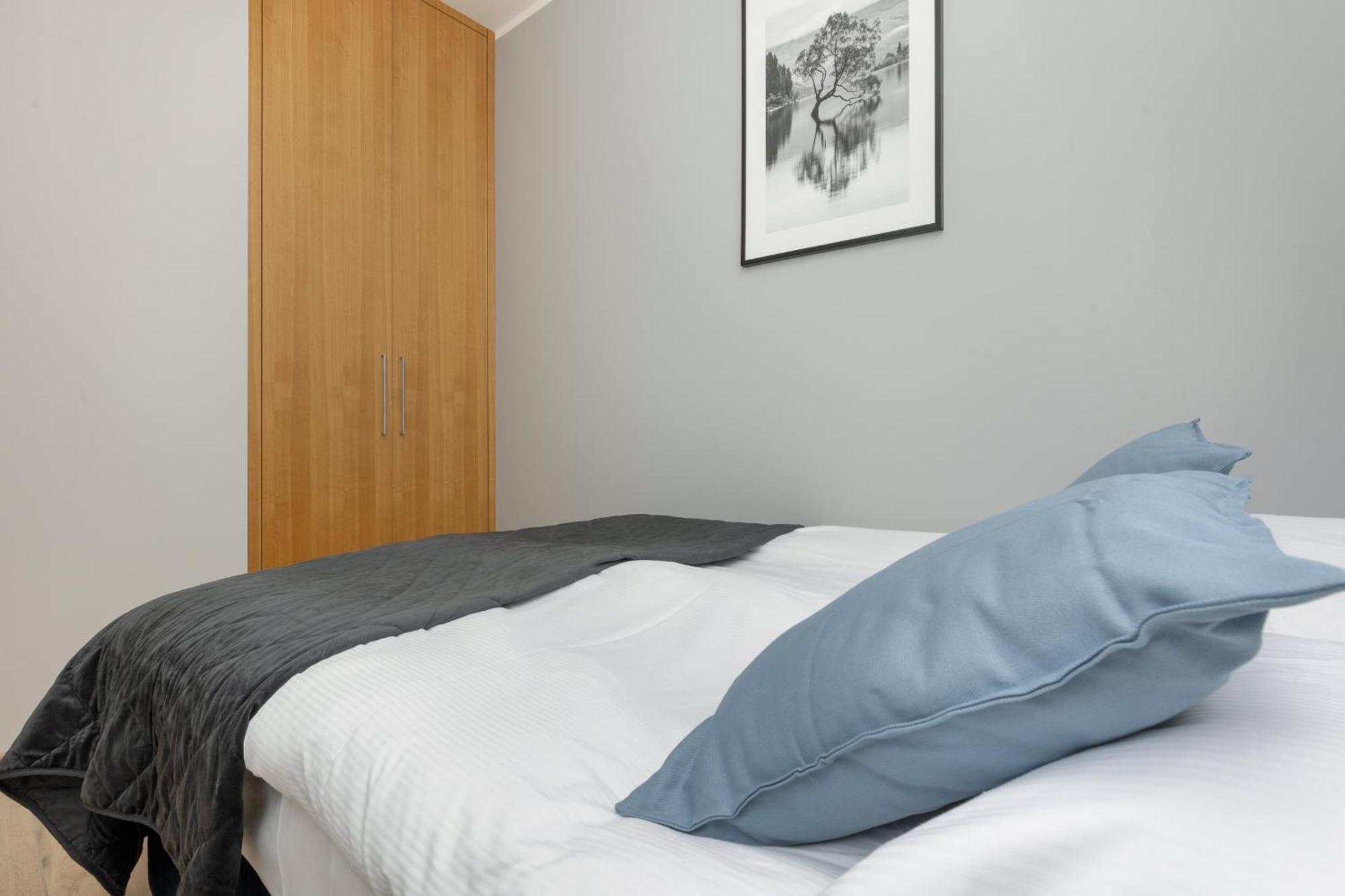 Business Center Apartments Warsaw Wola By Noclegi Renters Εξωτερικό φωτογραφία